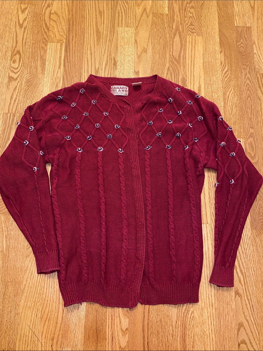Canary Island Vintage Sweater Cardigan Embroidered  / Size L / missing buttons
